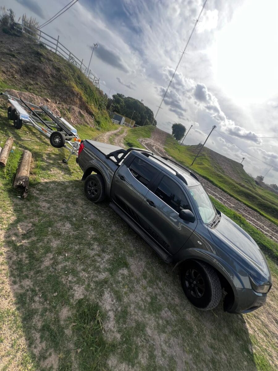 Servicios de traslados de embarcaciones