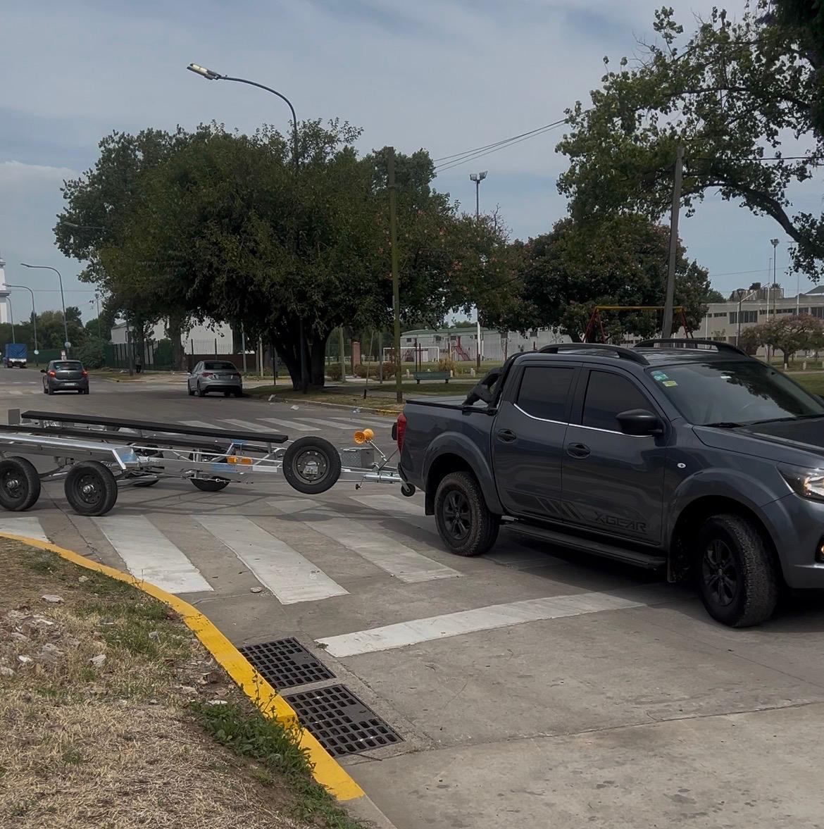 Servicios de traslados de embarcaciones