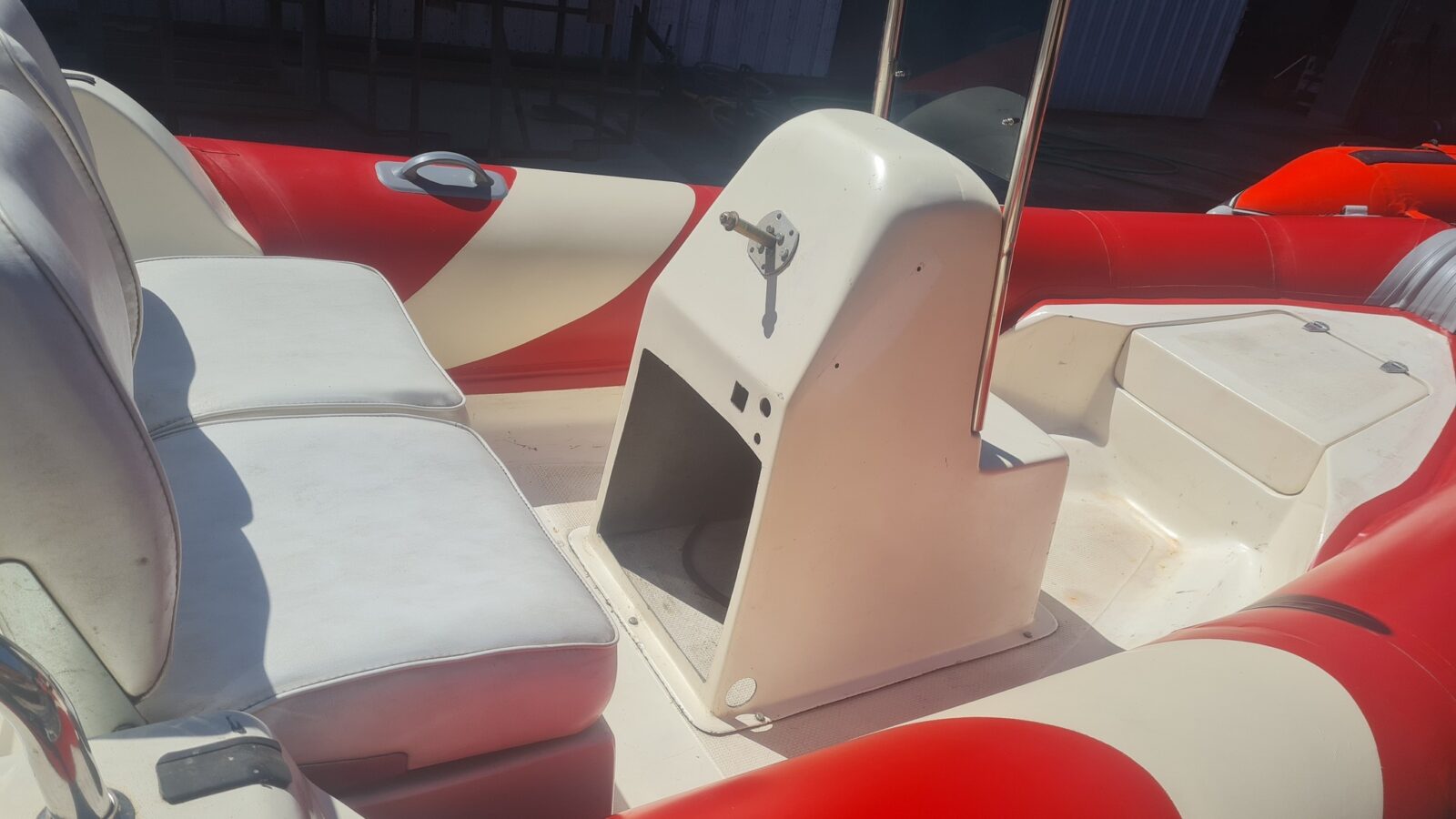 Semirrigido Moon 440