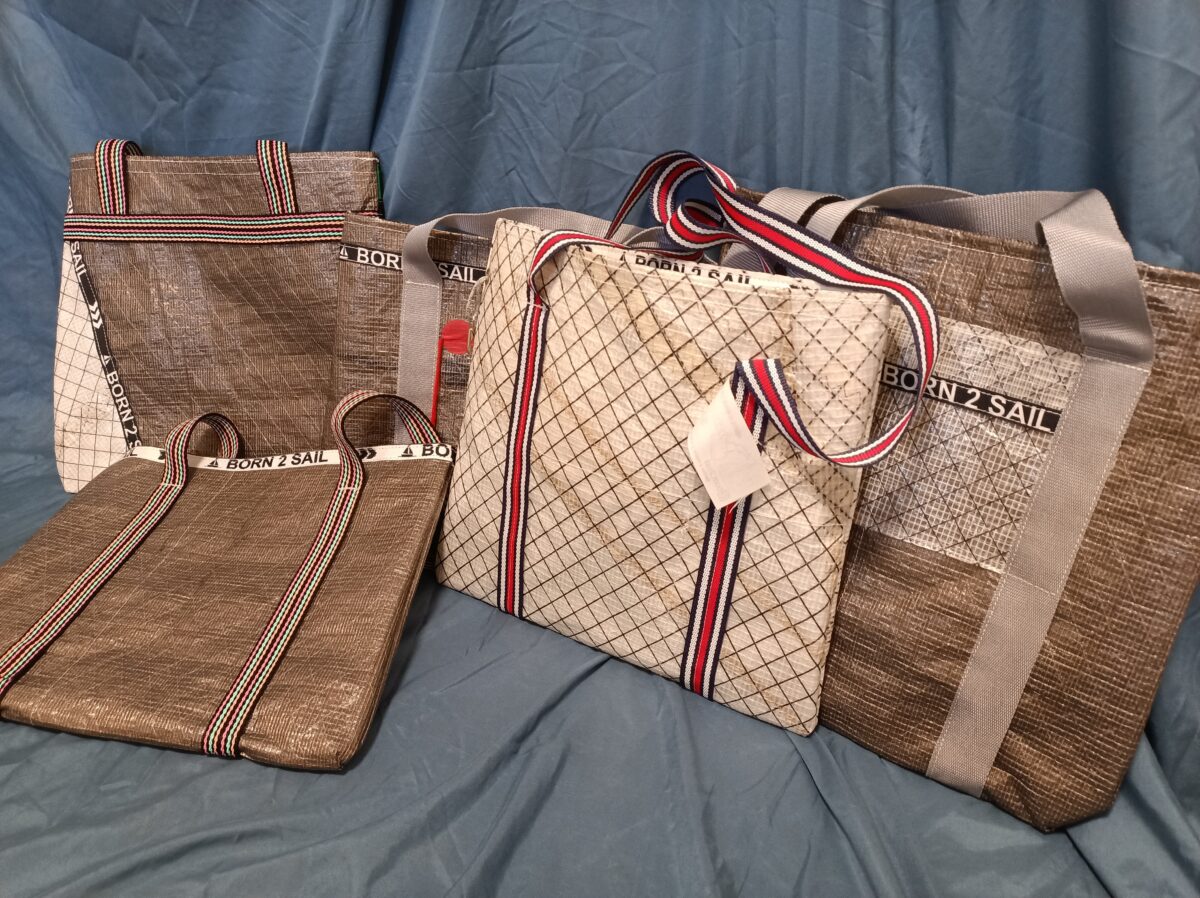 Bolsos mochilas billeteras etc