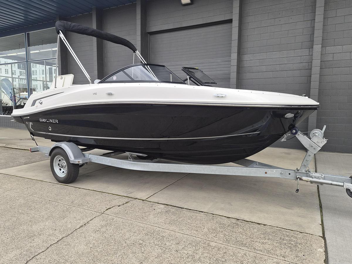 Bayliner VR5