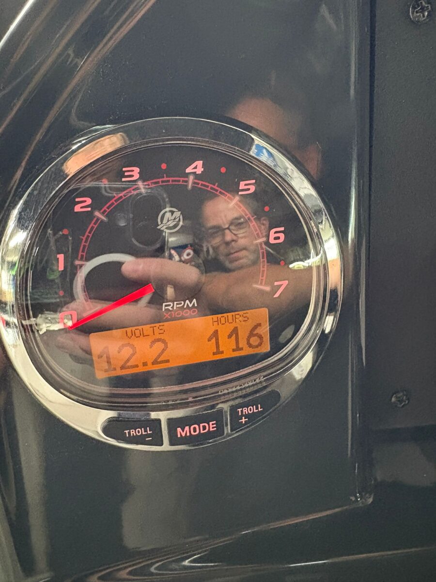 Quicksilver Activ Cabin 555