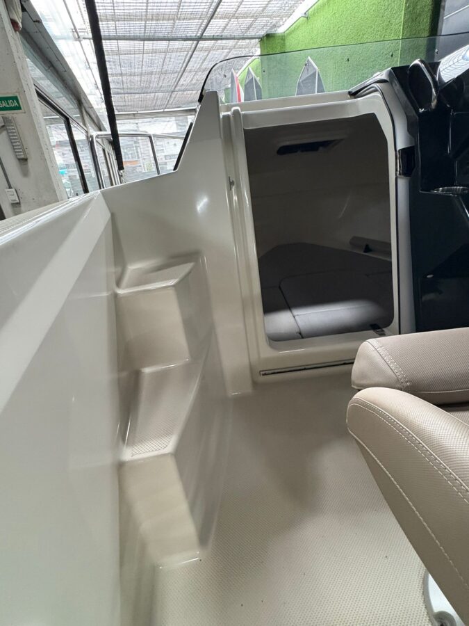 Quicksilver Activ Cabin 555