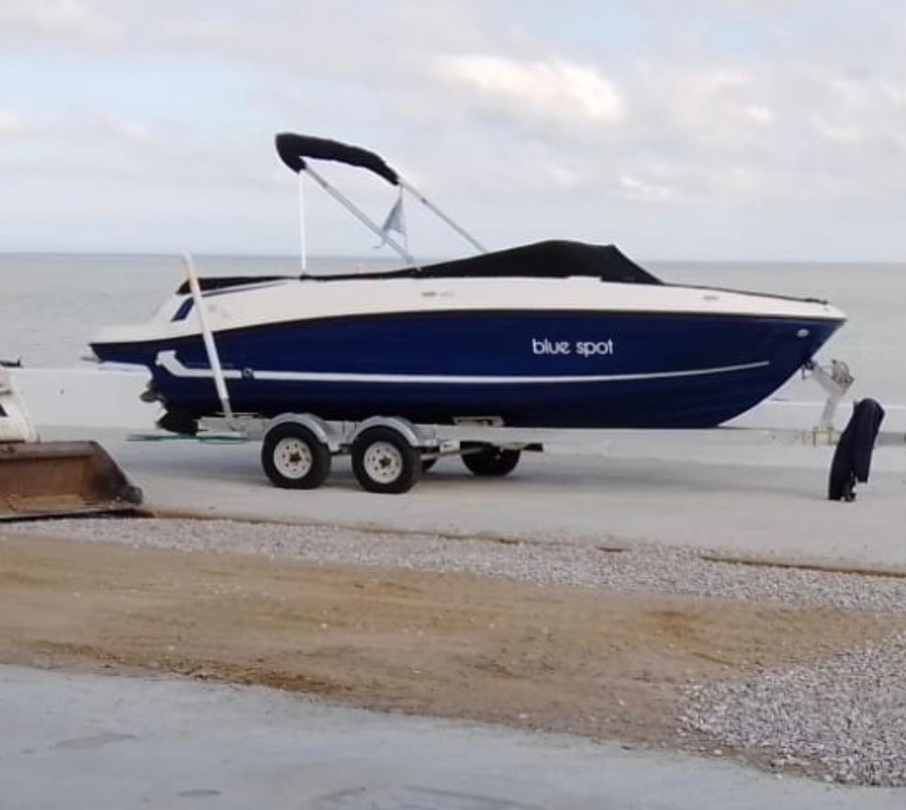 Bayliner VR6