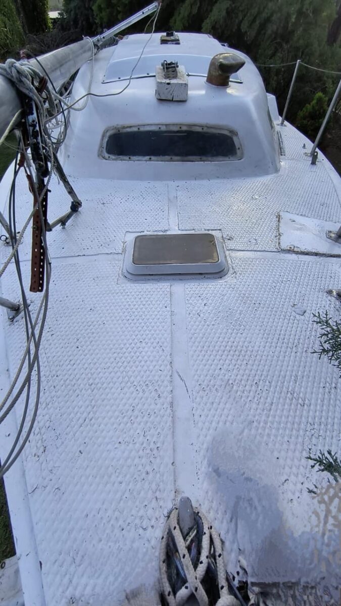 Velero White Wind