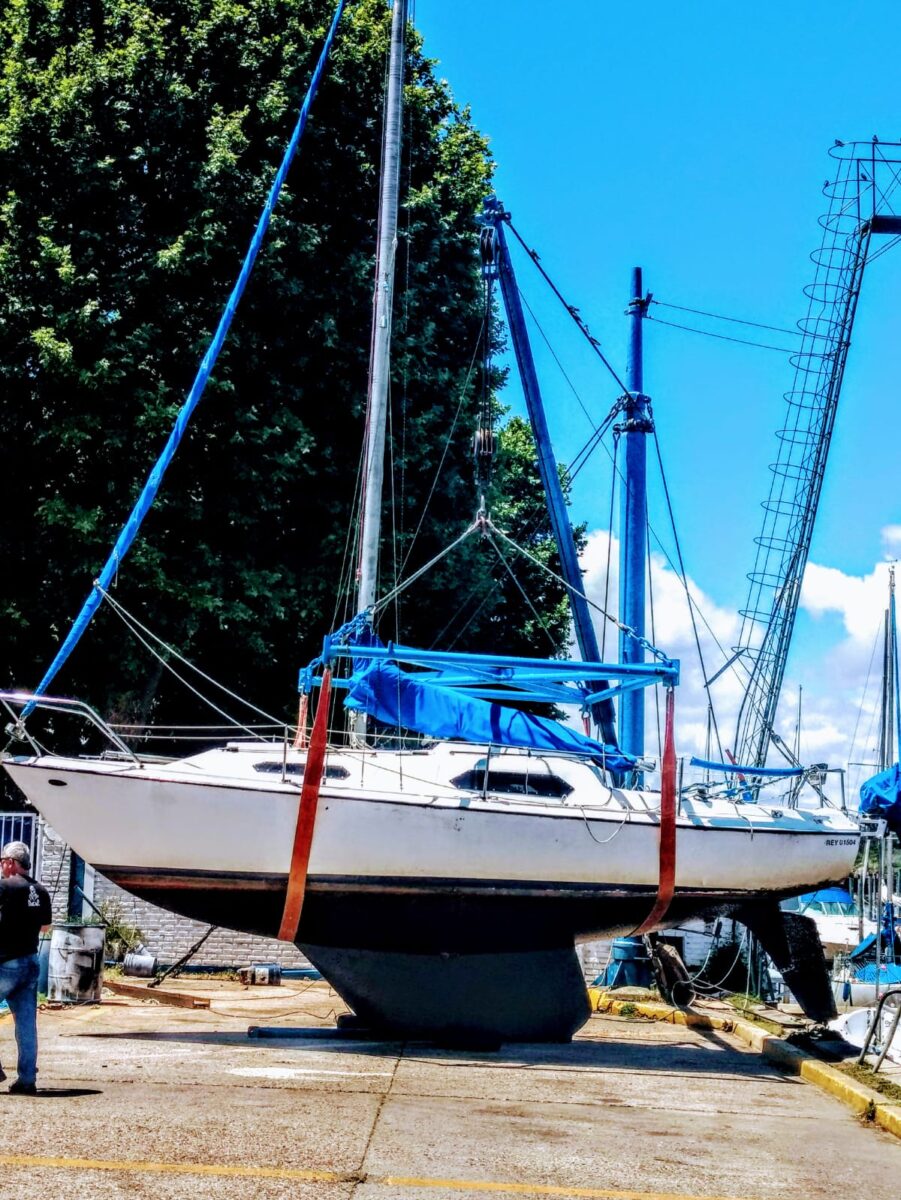 Velero Nautilus 810