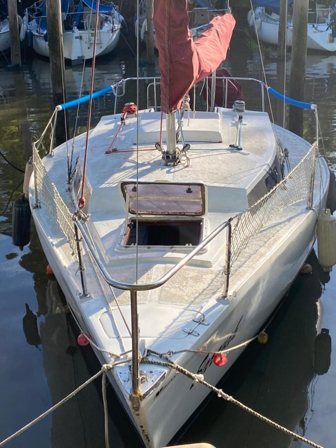 Velero Tucan 22
