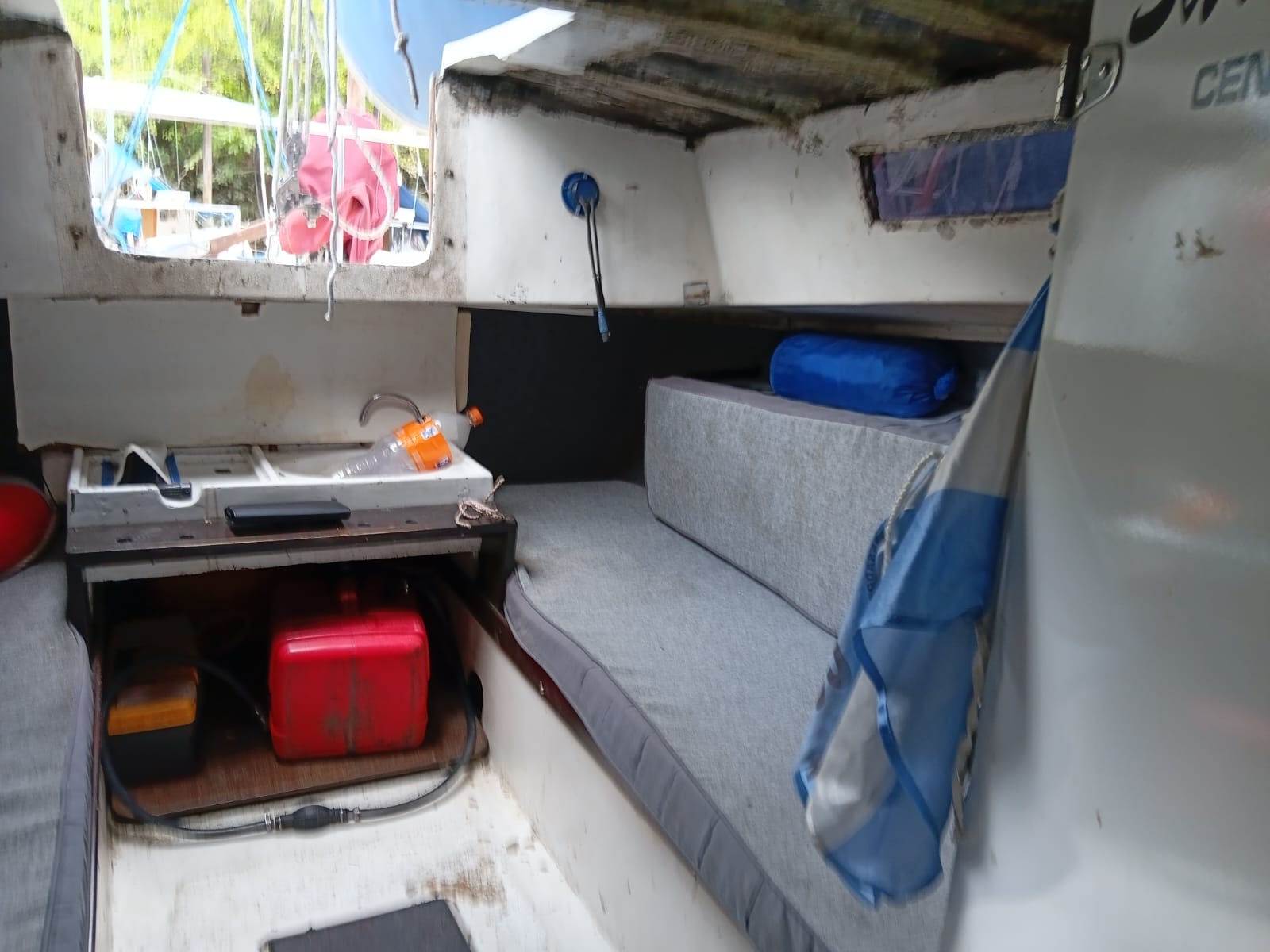 Velero Tucan 22